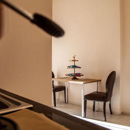 Airport Luxury Rooms Naples Exterior photo